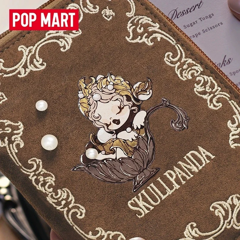 POP MART SKULLPANDA The Feast  - đánh giá và giá Action Figure Stand